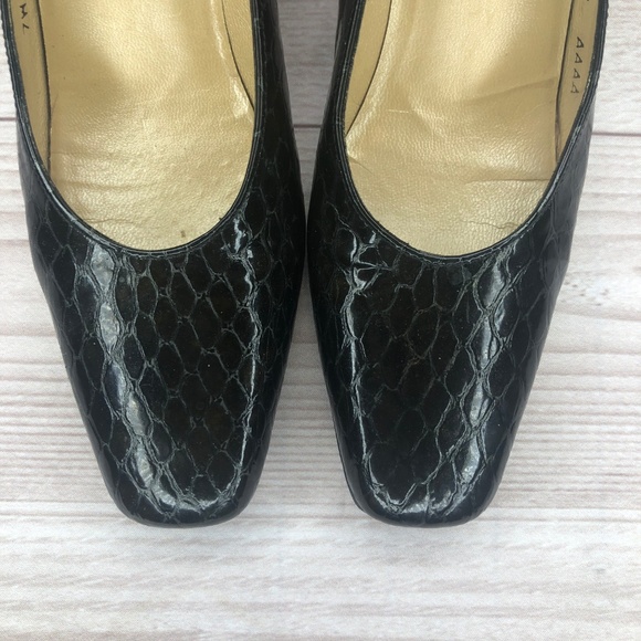 Stuart Weitzan Black Heels classic  Pumps - Picture 3 of 7